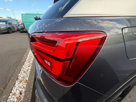 Audi Q2 — Задняя оптика и часть кузова Audi Audi Q2: задняя оптика и часть кузова Audi