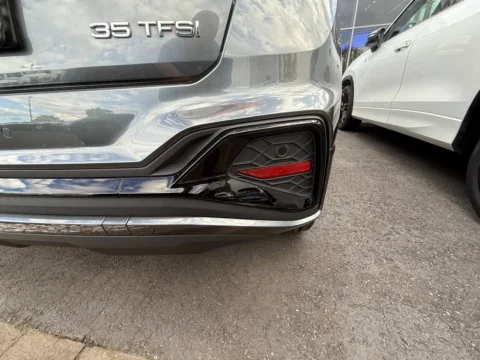 Audi Q2 — Угол заднего бампера Audi Q2: угол заднего бампера