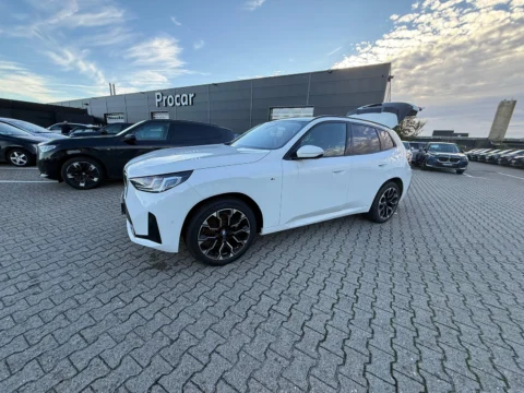 BMW X3: передняя левая часть кузова и колёсные арки