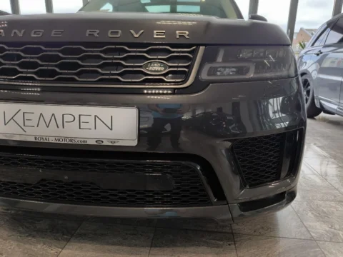 Range Rover Sport — Решётка радиатора и передний номерной держатель Range Rover Sport: решётка радиатора и передний номерной держатель