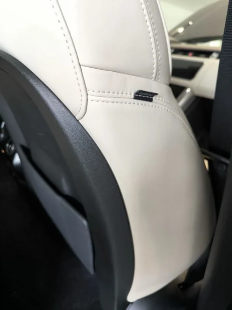 Range Rover Sport — Спинка переднего сиденья с обратной стороны Range Rover Sport: спинка переднего сиденья с обратной стороны
