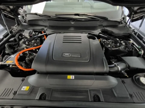 Range Rover Sport — Крышка двигателя и компоненты моторного отсека Range Rover Sport: крышка двигателя и компоненты моторного отсека